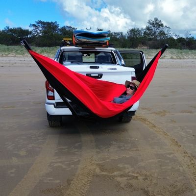 Étagère de remorquage pliable en acier au carbone Montage arrière Examen de voiture Couleur noire sur la barre de remorquage du véhicule
