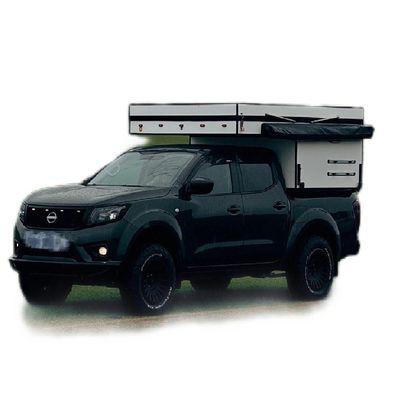Le toit du camping-car en aluminium Stadard est équipé d'un support pour le F150 Hard Camper Shell Pickup